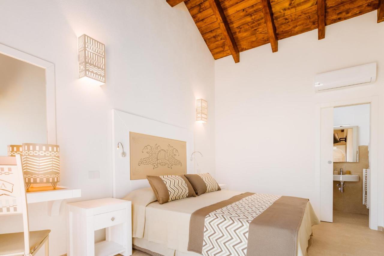 La Vinia Bed&Wine Experience - Adults Only Villa Sassari Buitenkant foto